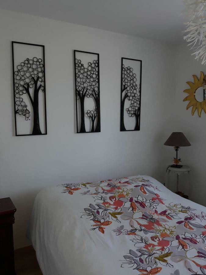 Chez Isa Apartment Massilly Exterior foto